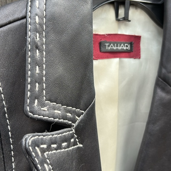 Tahari medium leather jacket!! - Picture 4 of 9